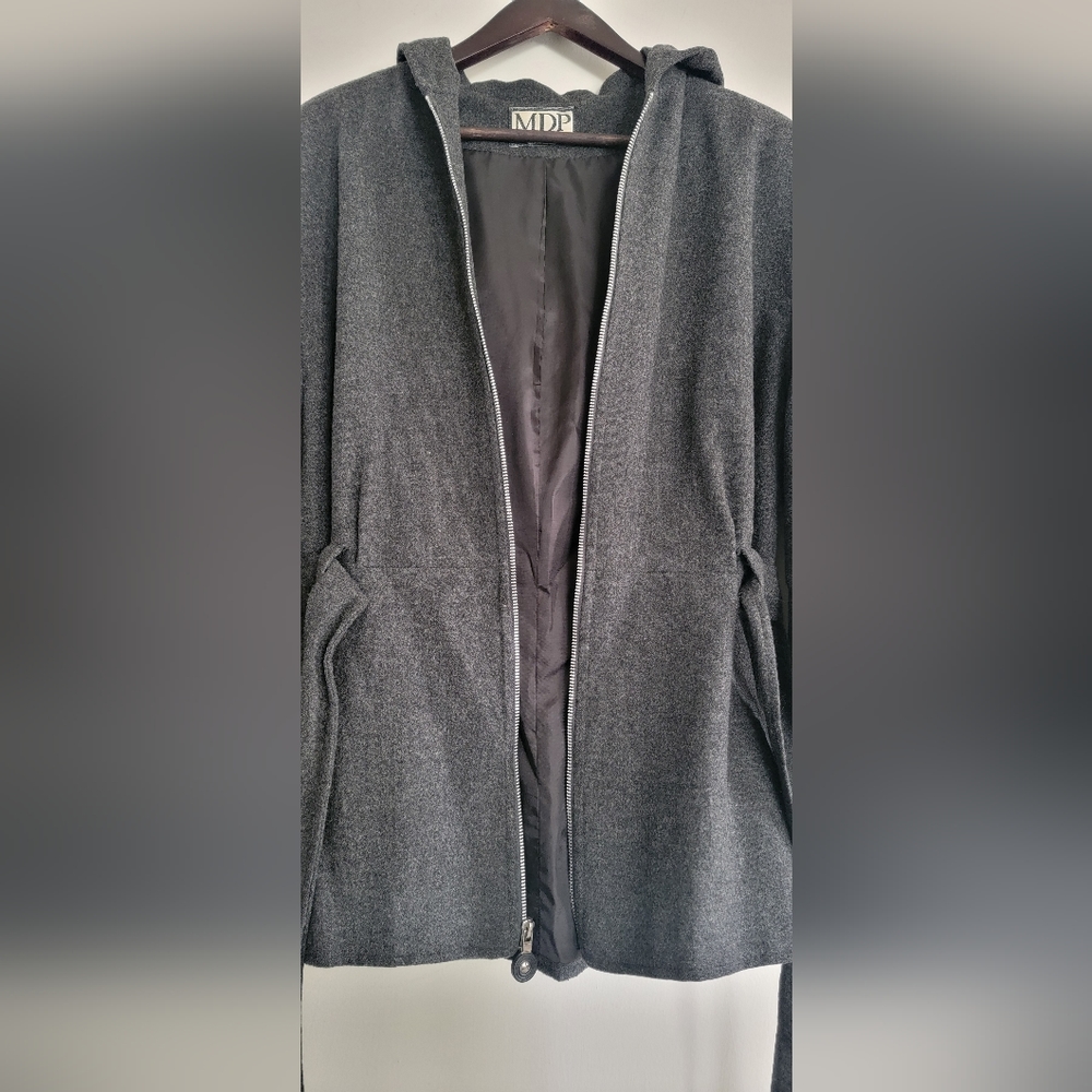 Jacket - Picture 5 of 8